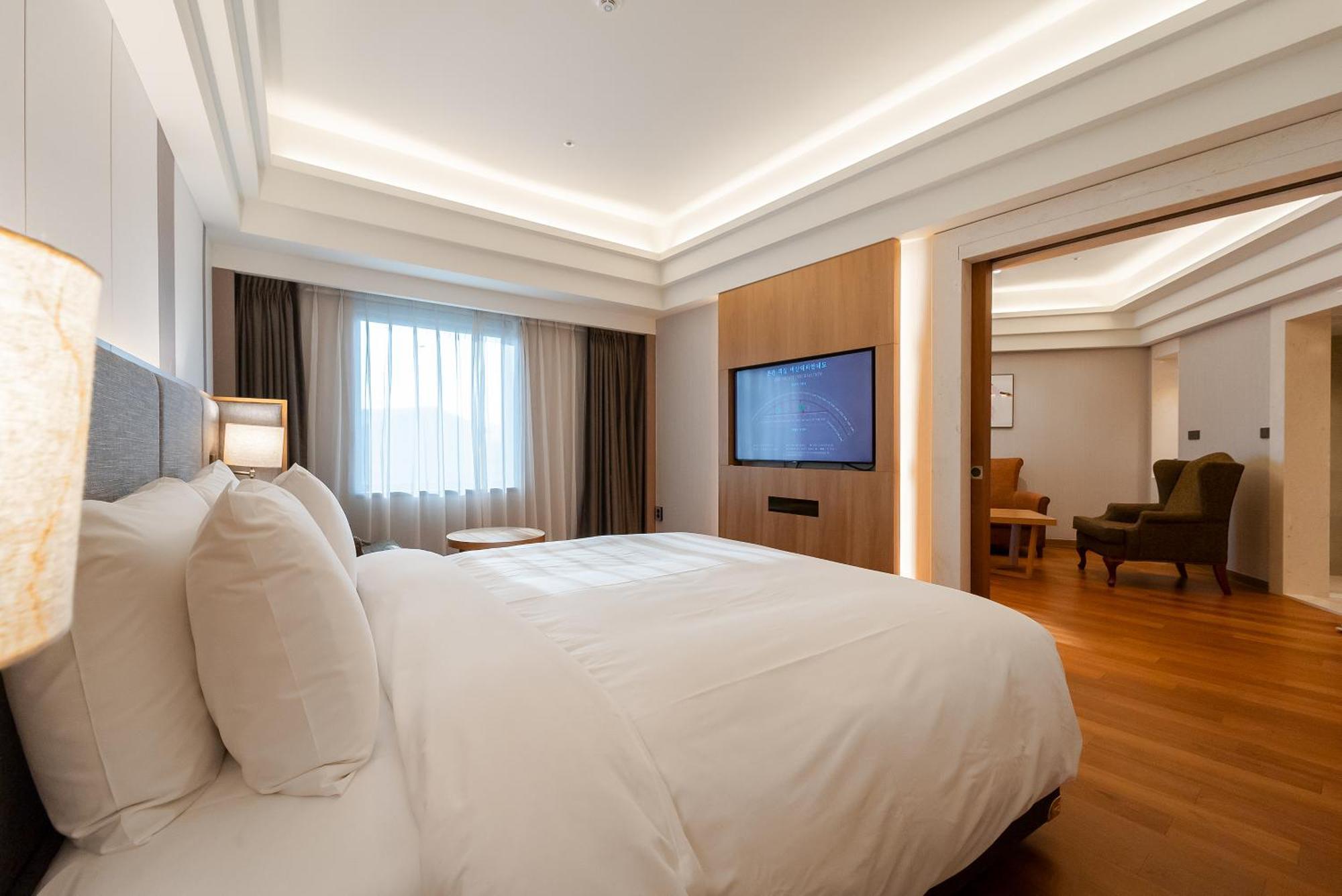 Hotel Interburgo Daegu Bagian luar foto